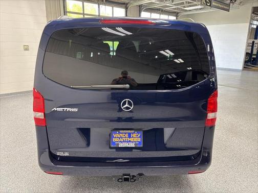 2016 Mercedes-Benz Metris Base