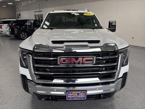 2024 GMC Sierra 2500 SLT