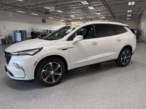 2022 Buick Enclave AWD Essence