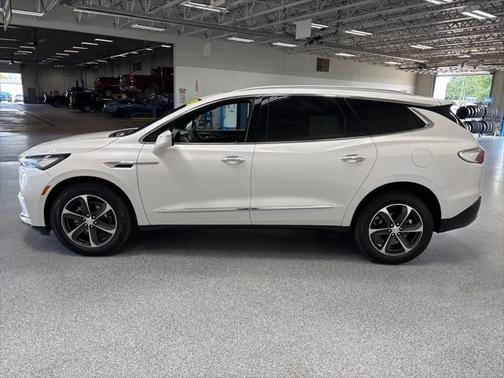 2022 Buick Enclave AWD Essence