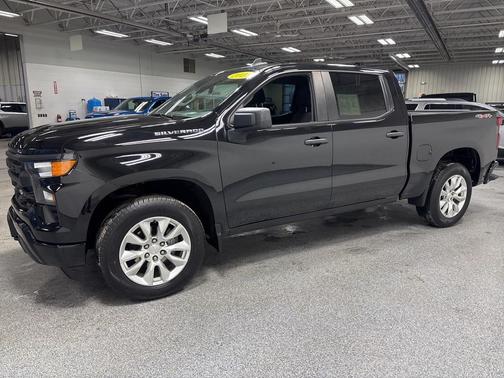 2023 Chevrolet Silverado 1500 Custom