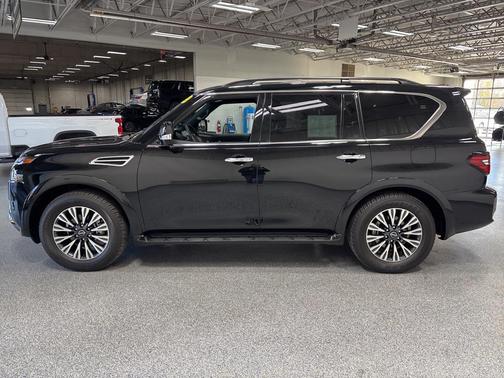 2024 Nissan Armada SL 4WD