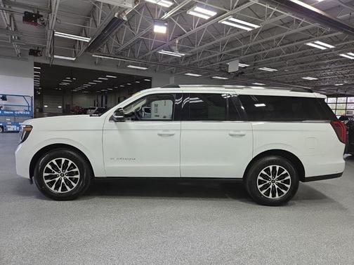Oxford White 2025 Ford Expedition Max Platinum