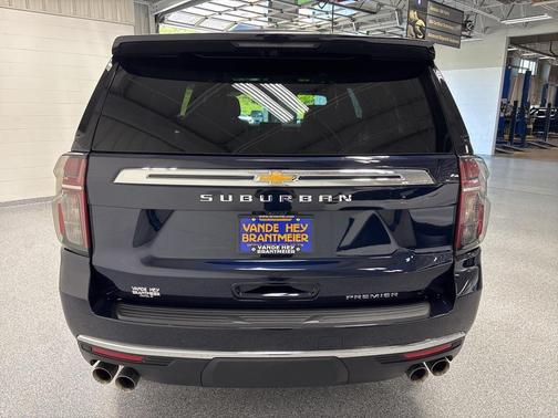 2024 Chevrolet Suburban Premier