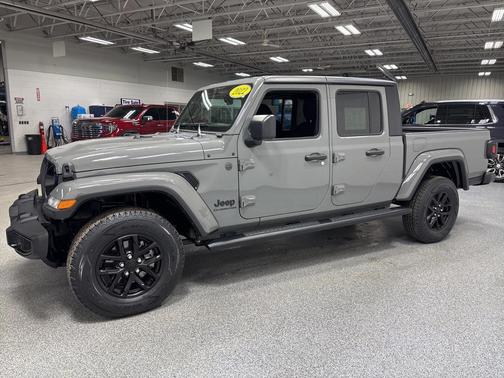 2022 Jeep Gladiator Altitude 4x4