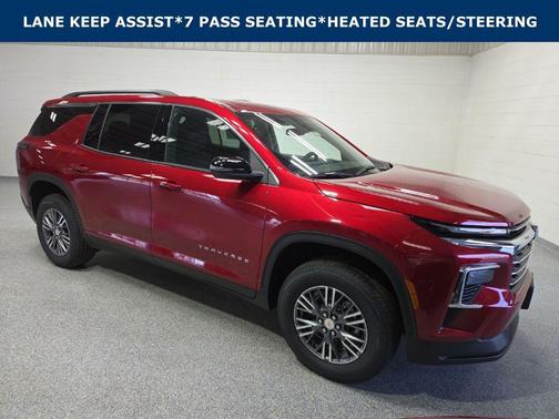 Radiant Red Tintcoat 2026 Chevrolet Traverse LT