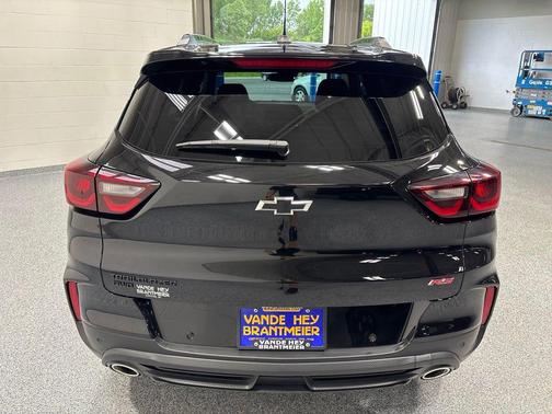 Mosaic Black Metallic 2025 Chevrolet Trailblazer RS
