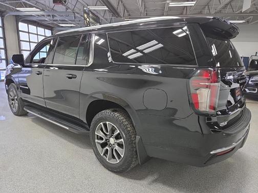 2021 Chevrolet Suburban LT