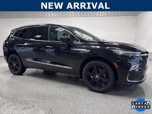 2023 Buick Enclave Essence AWD