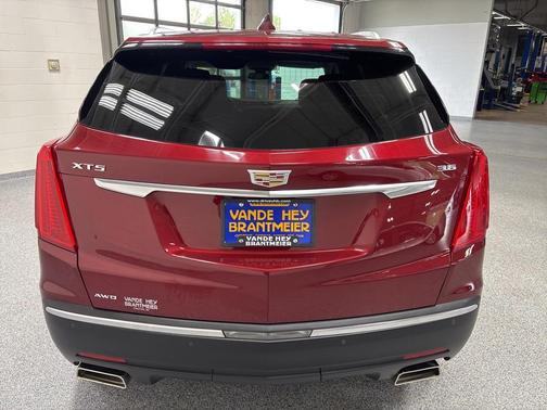 2017 Cadillac XT5 Luxury