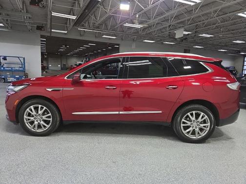 2023 Buick Enclave Essence AWD