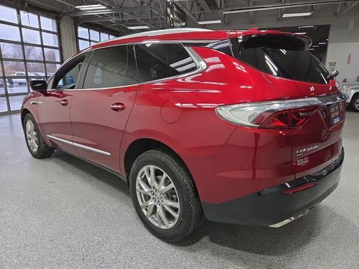 2023 Buick Enclave Essence AWD