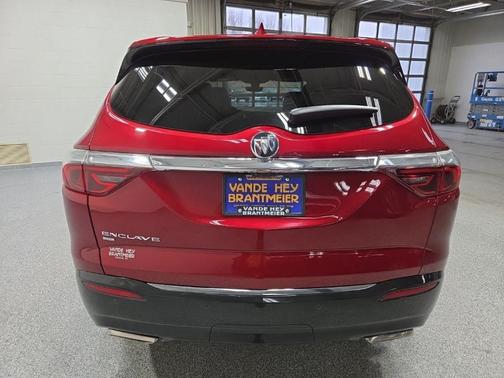 2023 Buick Enclave Essence AWD