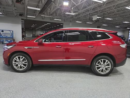 2023 Buick Enclave Essence AWD