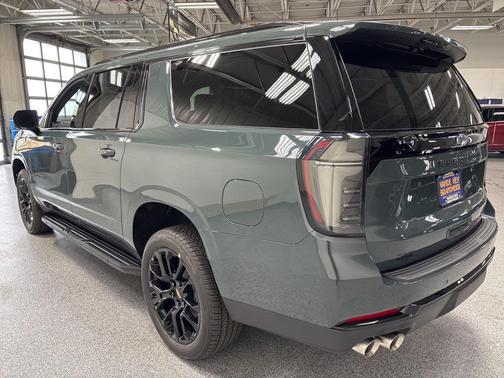 2026 Chevrolet Suburban RST