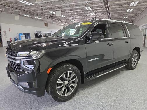 Black 2021 Chevrolet Suburban LT