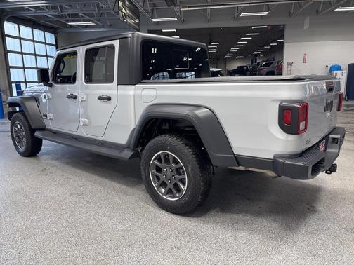 2023 Jeep Gladiator Sport S