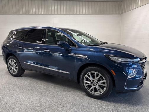 2023 Buick Enclave Essence AWD