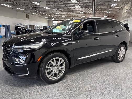 2022 Buick Enclave AWD Essence