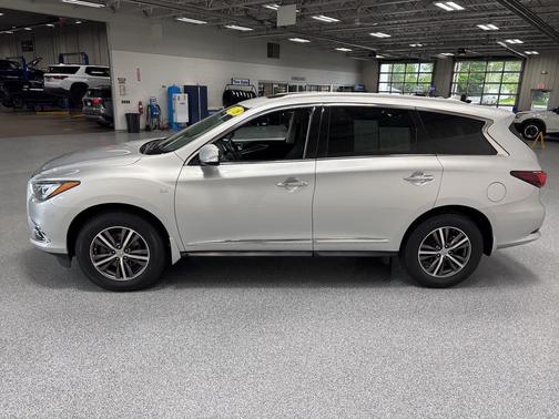 2018 INFINITI QX60 Base