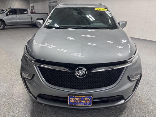 2024 Buick Enclave Essence AWD