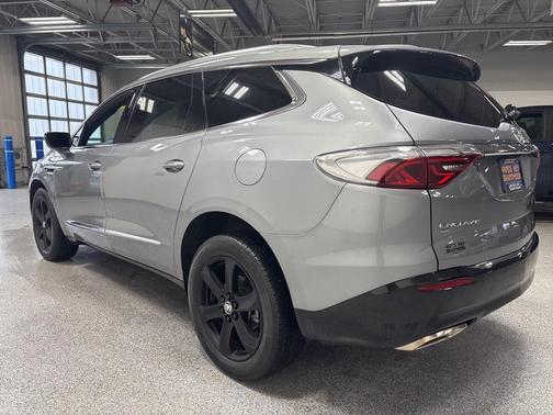 2024 Buick Enclave Essence AWD