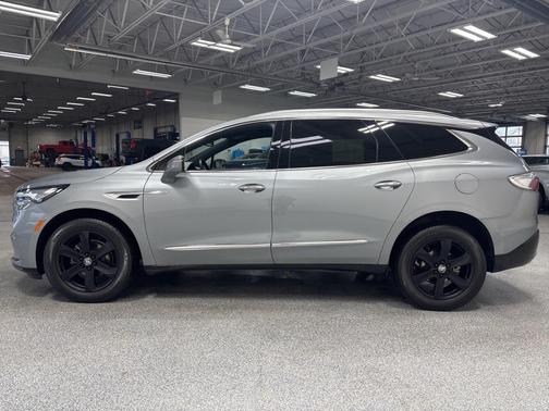 2024 Buick Enclave Essence AWD