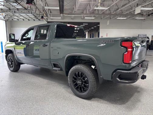 Cypress Gray 2026 Chevrolet Silverado 2500 LT