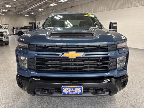 2025 Chevrolet Silverado 2500 Custom