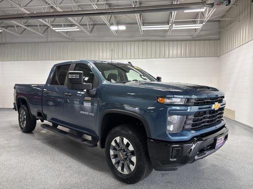 2025 Chevrolet Silverado 2500 Custom