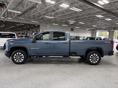 2025 Chevrolet Silverado 2500 Custom