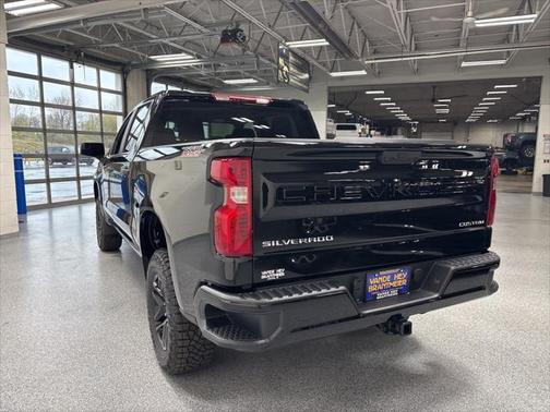 2025 Chevrolet Silverado 1500 Custom Trail Boss