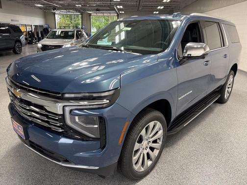 2025 Chevrolet Suburban Premier