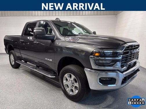Granite Crystal Metallic Clearcoat 2026 RAM 2500 Big Horn Crew Cab 4x4 6'4' Box