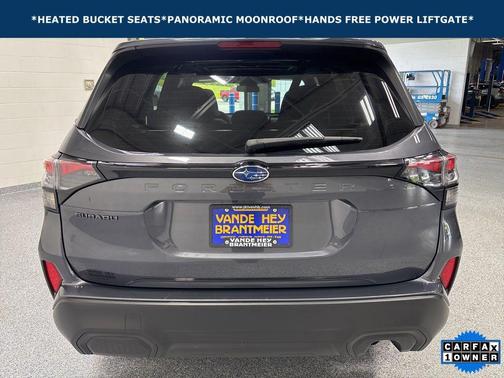 Magnetite Gray Metallic 2025 Subaru Forester Premium