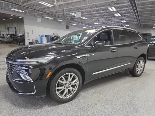 2023 Buick Enclave Essence AWD