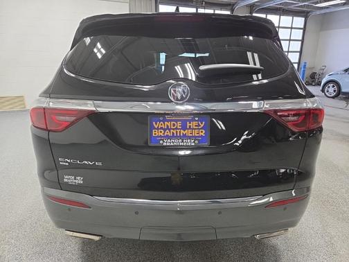 2023 Buick Enclave Essence AWD