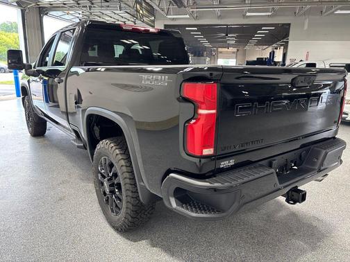 Black 2026 Chevrolet Silverado 2500 LT