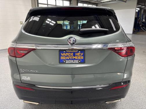 2023 Buick Enclave Essence AWD