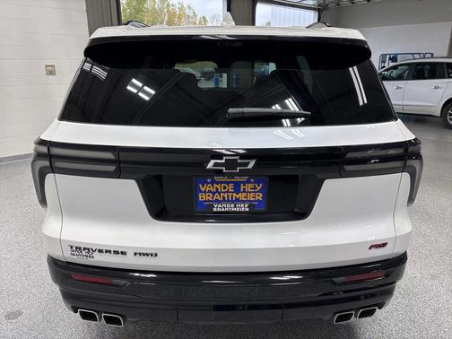 2024 Chevrolet Traverse RS