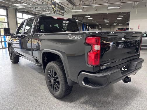 2026 Chevrolet Silverado 2500 Custom