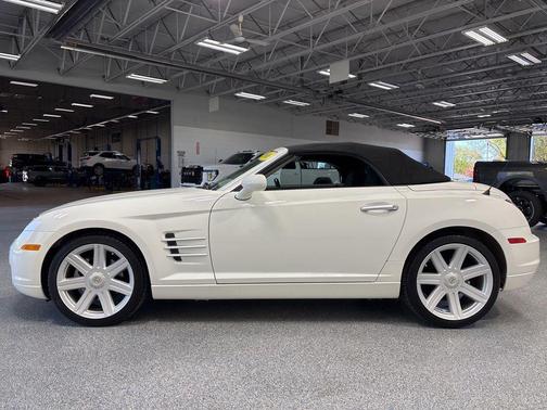 Alabaster Clearcoat/Black Cloth Top 2006 Chrysler Crossfire Base