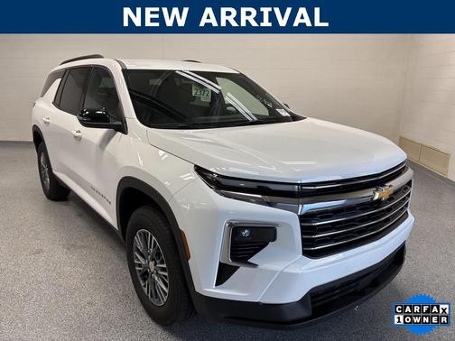 2025 Chevrolet Traverse LT