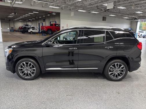 2024 GMC Terrain Denali