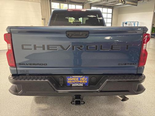 2026 Chevrolet Silverado 2500 Custom