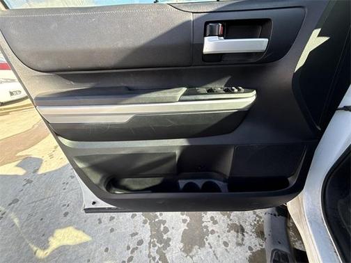 2014 Toyota Tundra SR5