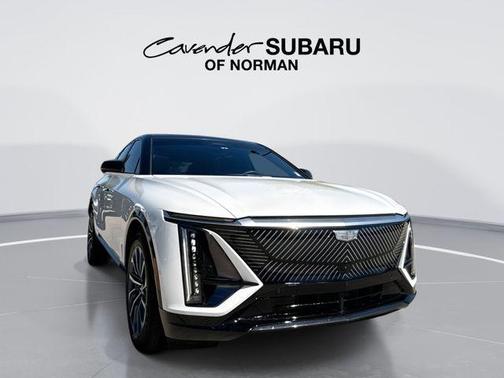 Crystal White Tri-Coat 2025 Cadillac LYRIQ Sport