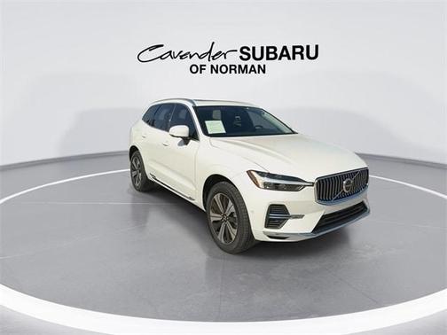 2023 Volvo XC60 Recharge Plug-In Hybrid T8 Plus Bright Theme