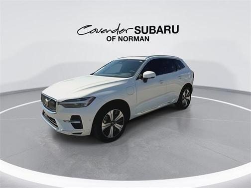 2023 Volvo XC60 Recharge Plug-In Hybrid T8 Plus Bright Theme