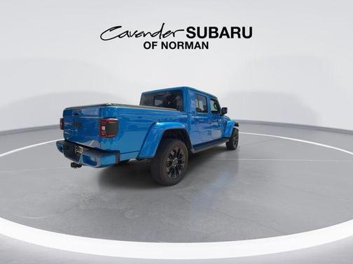 Hydro Blue Pearlcoat 2022 Jeep Gladiator Overland